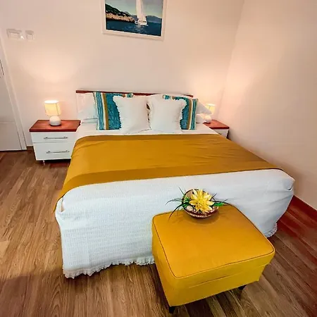 The Midtown Place In Apartment