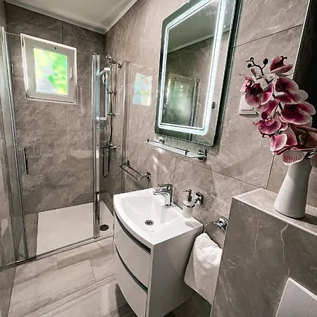 The Midtown Place In Appartement
